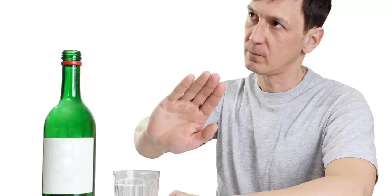 Moški zavrne alkohol