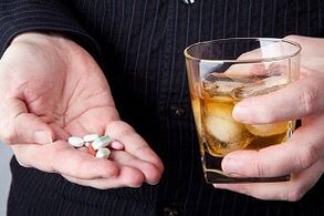 lahko pijem alkohol med jemanjem antibiotikov